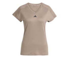Train Essentials Minimal Branding V-Neck Tee